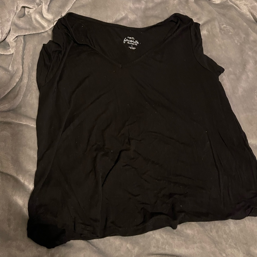 Black short sleeve shirt